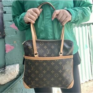 💎✨AUTHENTIC✨💎Louis Vuitton Coussin GM